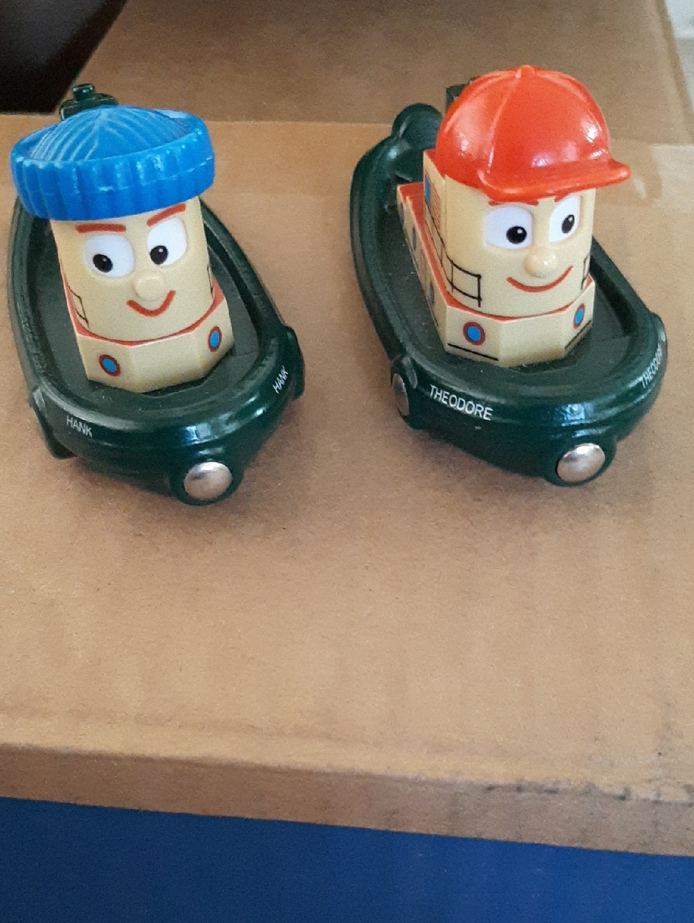 Brio Tugboats Theodore And Hank